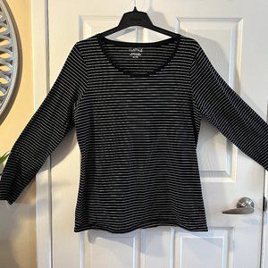 mySTYLE, black and white striped top, 3/4 sleeved